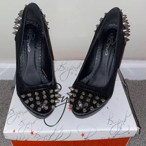 Spiked Pumps